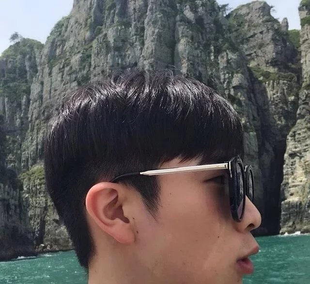 别先维苇