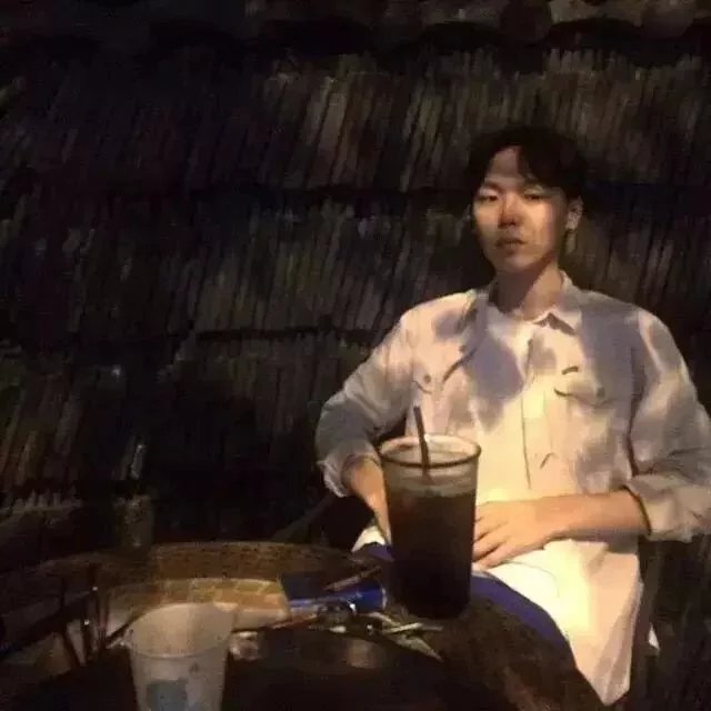 扶茜春滢