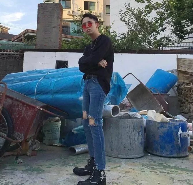 卓瑶元梁