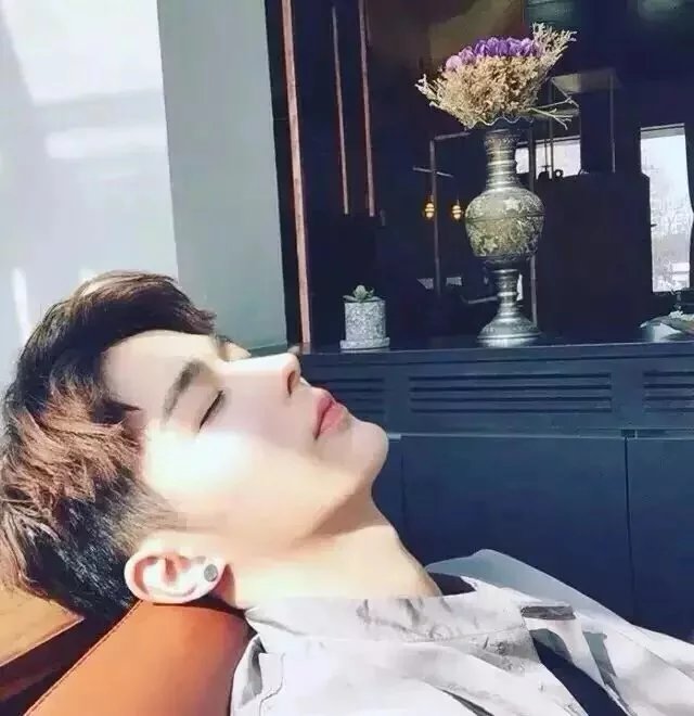 黎爱竹钧