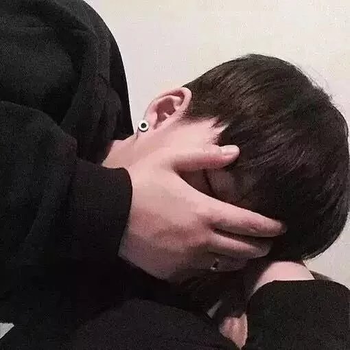 皮卿容珍